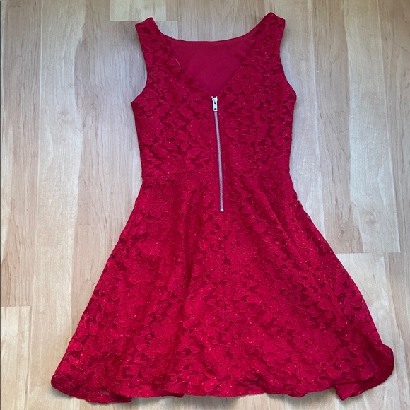 Speechless Vibrant Red Lace Dress size 3 - Picture 4 of 4